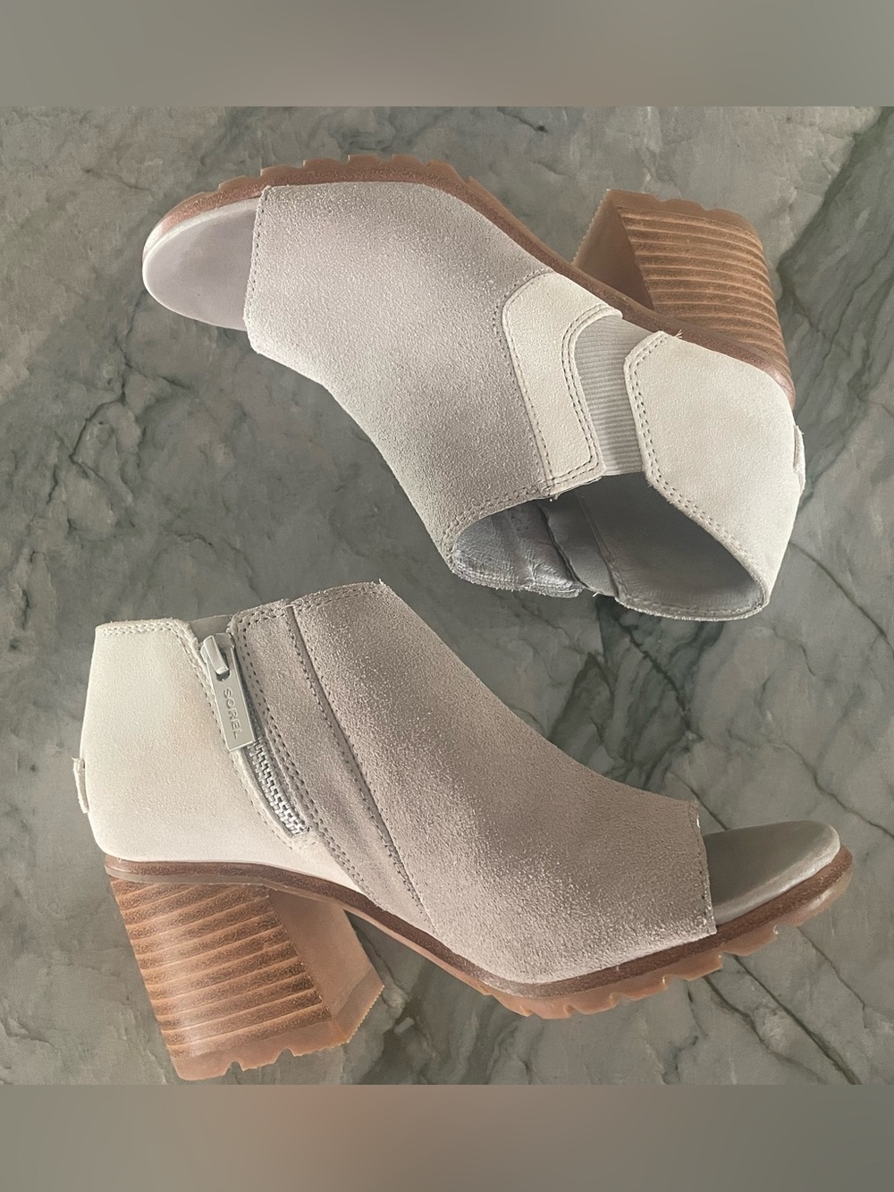 Sorel Open-Toe Gray Suede Ankle Booties Size 5.5